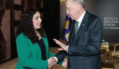 Cumhurbaşkanı Erdoğan’dan Kosovalı mevkidaşına tatlı sert fırça